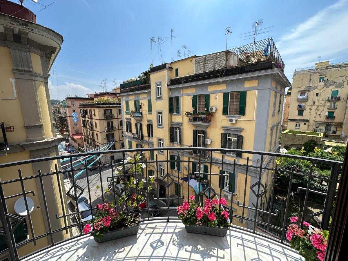 Domus Luca - Central Rooms In The Heart Of Neapel Exterior foto